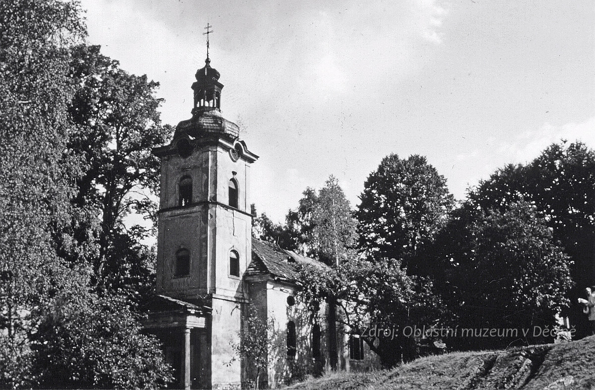 Nová Oleška, kostel Nejsvětější Trojice