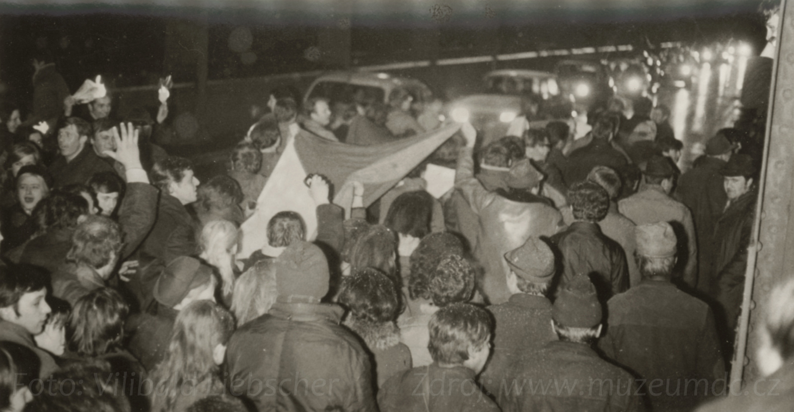 Děčínské oslavy dvojité porážky Sovětského svazu na Mistrovství světa v ledním hokeji 1969