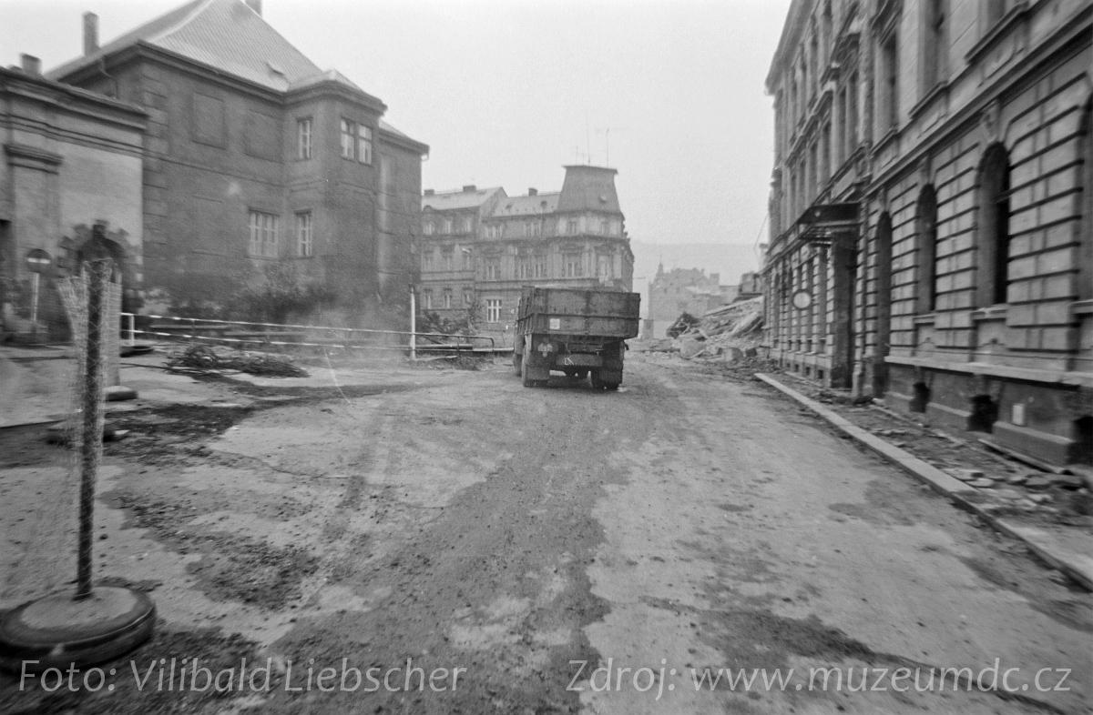 Téma Co předcházelo budově Kokosu (sekretariátu OV KSČ) v Děčíně I