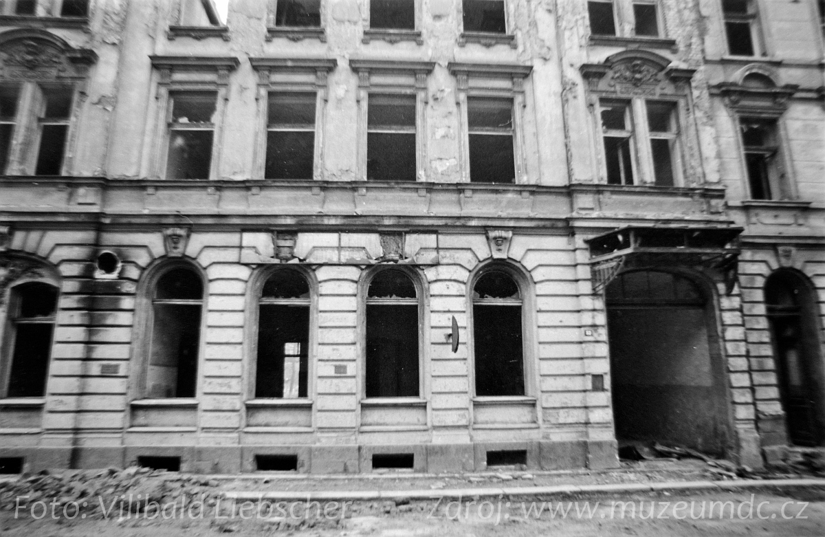 Téma Co předcházelo budově Kokosu (sekretariátu OV KSČ) v Děčíně I