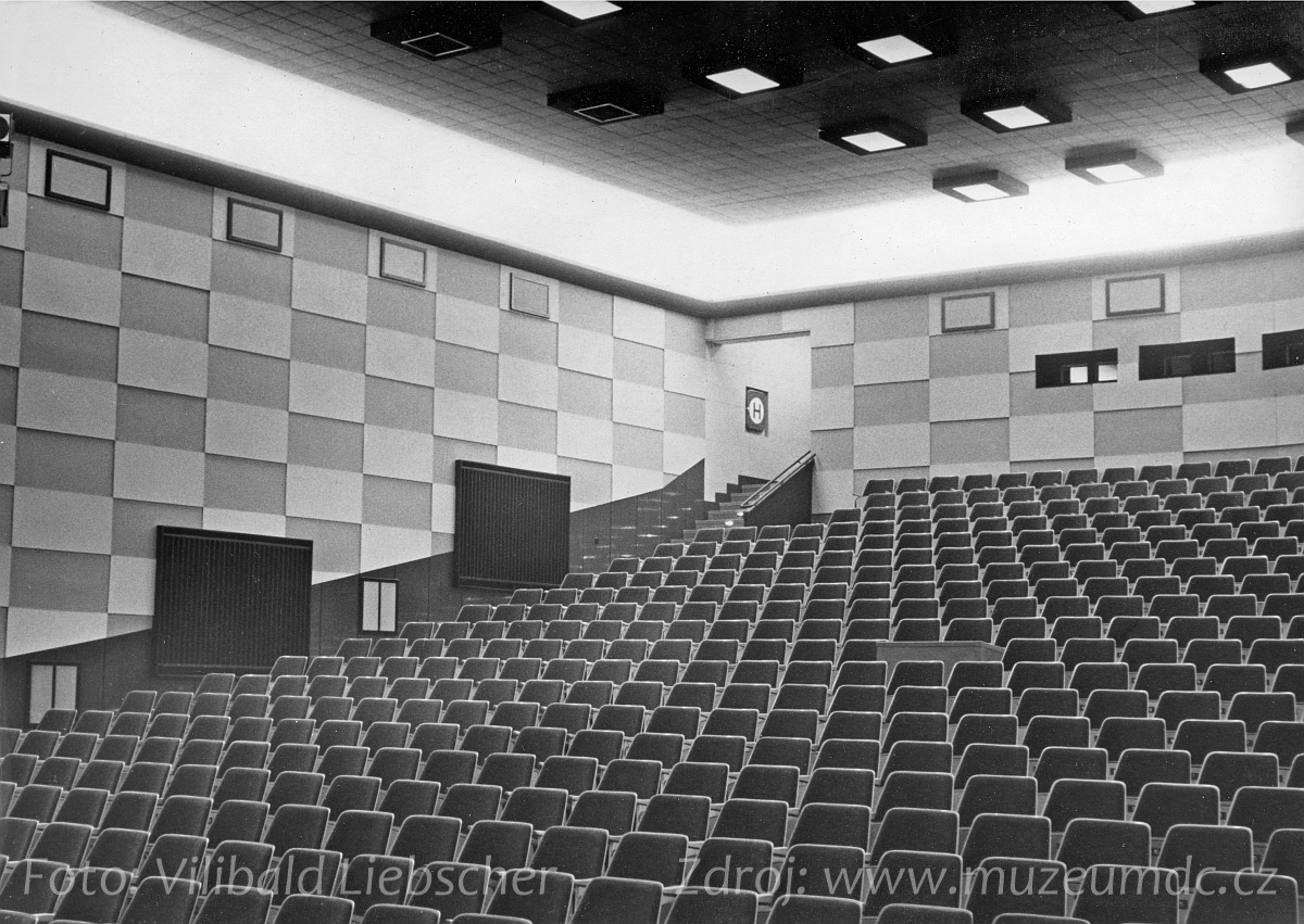 Kino Sněžník, Děčín