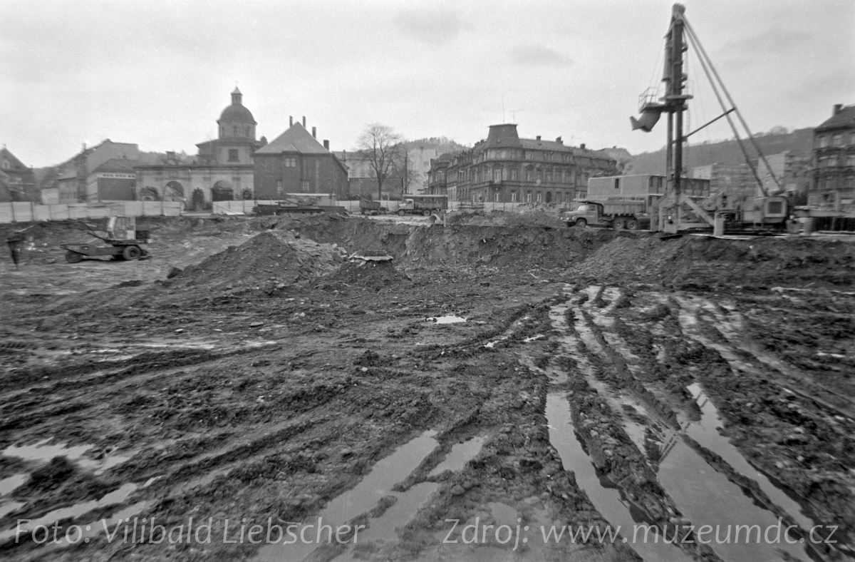 Téma Co předcházelo budově Kokosu (sekretariátu OV KSČ) v Děčíně I